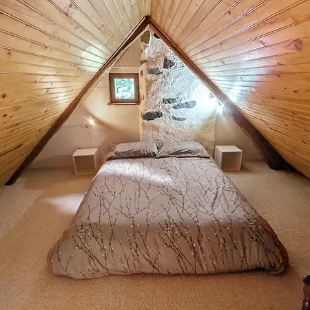 Maison Avec Grand Jardin, Garage, Jacuzzi Supplement Semesterbostad